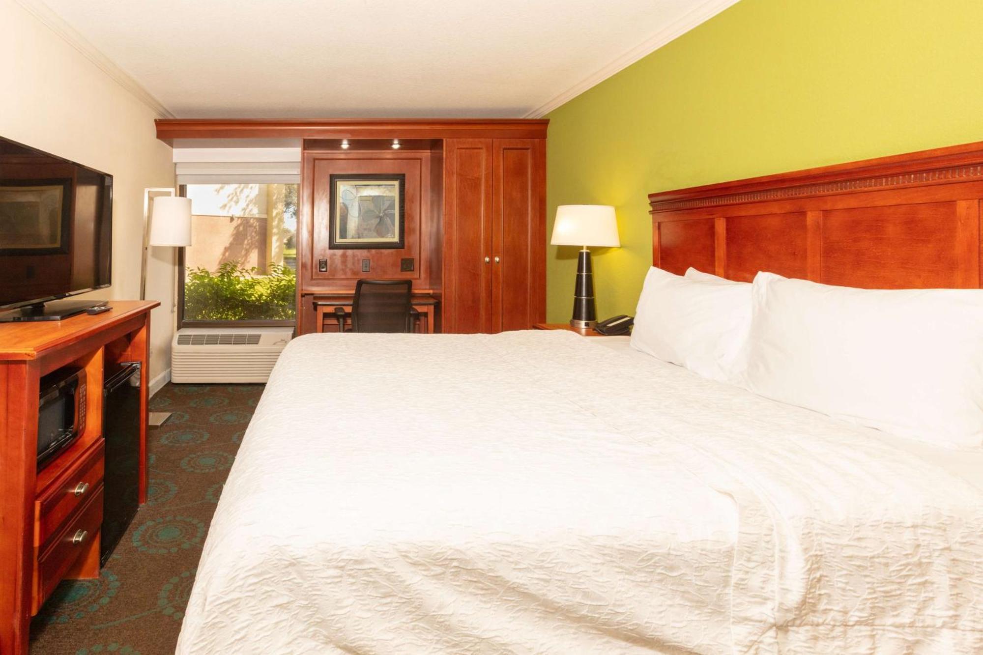 Hampton Inn Daytona Speedway-Airport Дейтона-Біч Екстер'єр фото