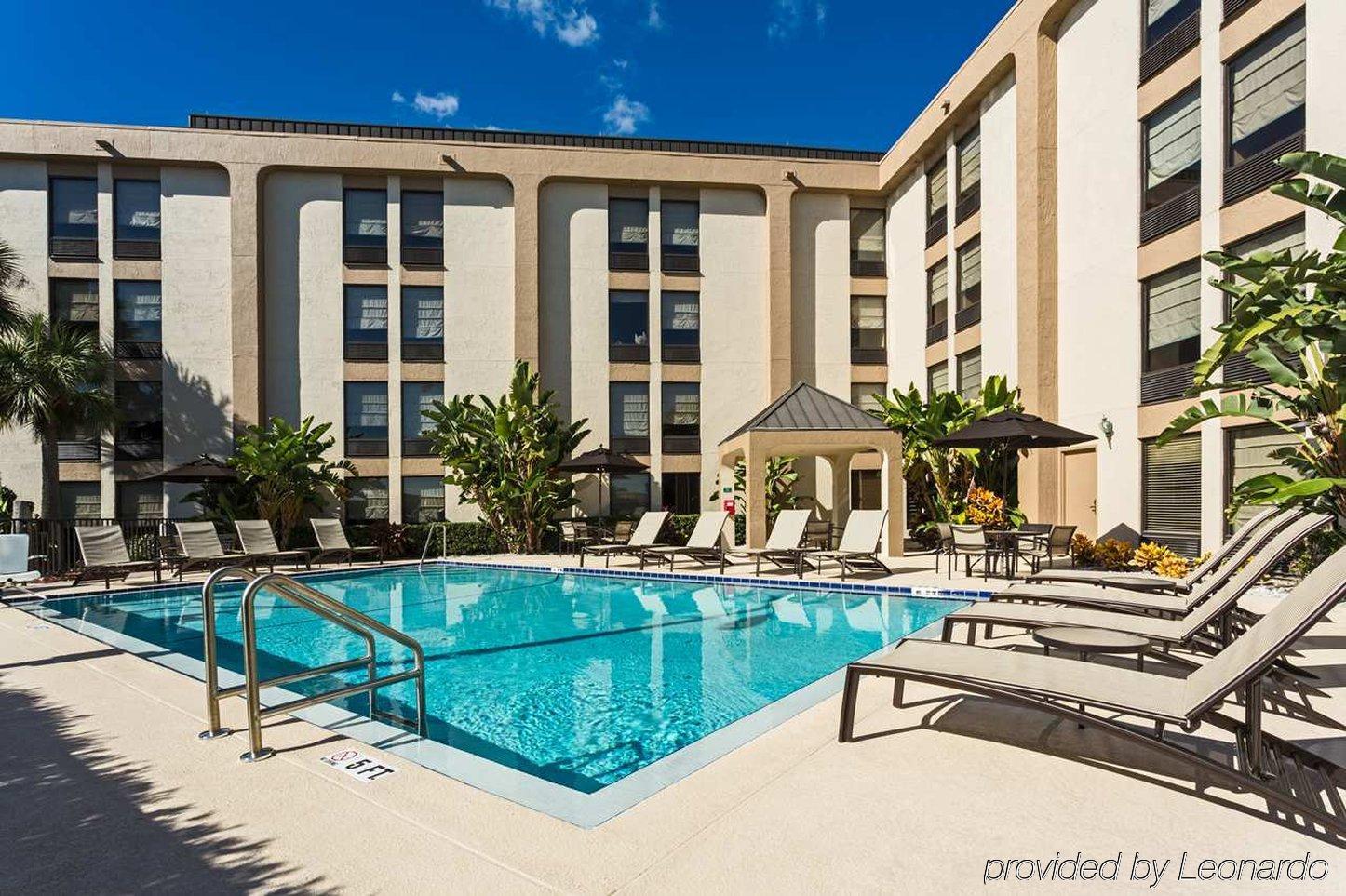 Hampton Inn Daytona Speedway-Airport Дейтона-Біч Екстер'єр фото