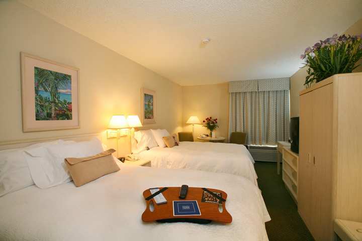 Hampton Inn Daytona Speedway-Airport Дейтона-Біч Номер фото